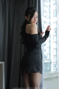 Modern Style and Sophistication with Qiu Qiu in IESS No.1667 Collection - image 26