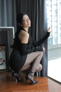 Modern Style and Sophistication with Qiu Qiu in IESS No.1667 Collection - image 8