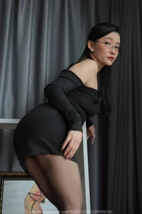 Modern Style and Sophistication with Qiu Qiu in IESS No.1667 Collection - image 54