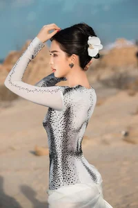 Catriona Gray Wears Ngoc Trinh Designer Outfit in Ultimate Fashion Clash - image 5