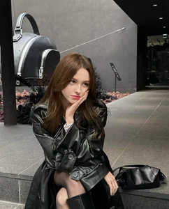 Two Breathtaking Asian Influencers Captivate Millions of Fans Online - image 5