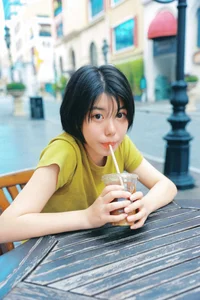 YiTuYu Art Language Vol.10370: Exclusive Portrait Photography Gallery Featuring the Elegant Model Xiao Xin - image 28