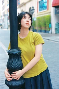 YiTuYu Art Language Vol.10370: Exclusive Portrait Photography Gallery Featuring the Elegant Model Xiao Xin - image 3