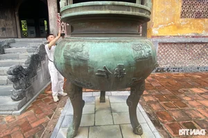 The Nine Dynastic Urns: A National Treasure in Hue Imperial City - image 0