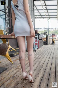 IESS Leg Model Gallery: Cola Grey Silk Stockings and Artistic Tattoos Photography - image 3