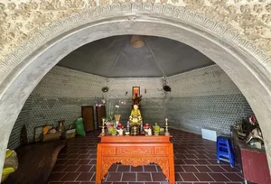 Sustainable Spirituality: Discover the Unique Temple Built Entirely from Thousands of Plastic Bottles - image 7