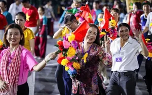 Artists Prepare for Grand Military Parade in Ho Chi Minh City - image 3