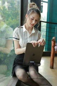 Elegant Professional Fashion with Jiu Mei: IESS Stockings and Office Style Gallery - image 11