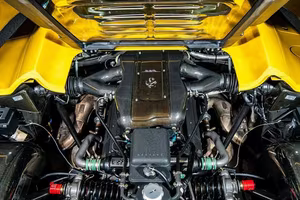 Vibrant Yellow Ferrari F50: Witness the World's Most Expensive Supercar Breaking Auction Records, Valued Over $9 Million! - image 6