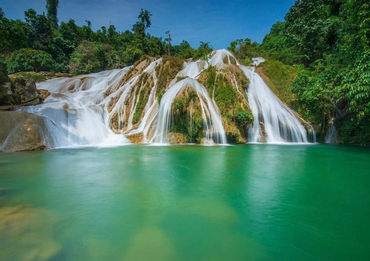 Discover the Breathtaking 3-Tier Waterfall in Northern Vietnam for Your Next Camping Trip