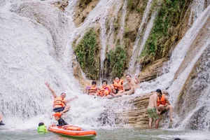Discover the Breathtaking 3-Tier Waterfall in Northern Vietnam for Your Next Camping Trip - image 11