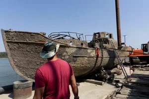 Sunken Nazi Warships Resurface in Danube River Due to Record Drought - image 0