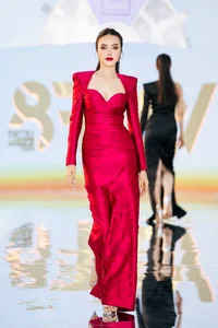 Top 5 Fashion Standouts at Miss Grand Vietnam: A Masterclass in Runway Elegance - image 14