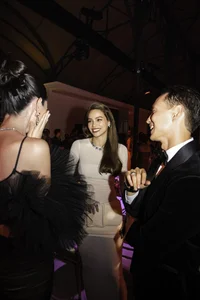 Famous Vbiz Moms Turn Heads Internationally Alongside Thai Star Mai Davika - image 2