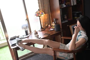 IESS 788: Ning Ning and the Intellectual Charm of the Traditional Cheongsam - image 33