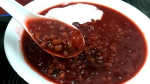 Miko Lan Trinh and Kenji's Red Bean Soup Cooking Fail Sparks Social Media Humour - image 6