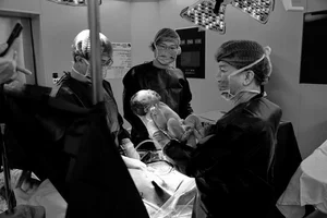 Minh Hang Welcomes First Son, Rocks Red Lipstick Post-Delivery - image 9