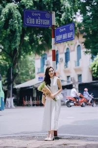 Autumn Charm: Exploring the Streets of Miss Phuong Oanh’s Hometown - image 0