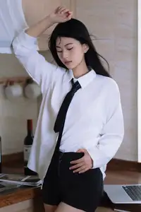 Dan Dan's Captivating Charm: YiTuYu Vol. 8582 Unveils Her Natural Beauty - image 3