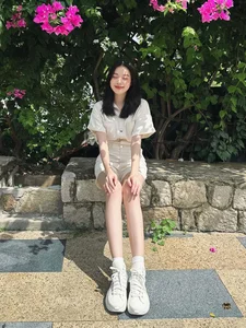 Truong Ho Phuong Nga and Vietnamese Celebrities' Holiday Fashion - image 11