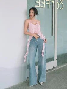 Truong Ho Phuong Nga and Vietnamese Celebrities' Holiday Fashion - image 7