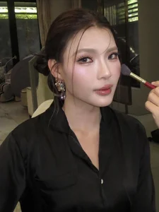 Thúy Diễm: The Vietnamese Beauty with Timeless 'Reverse Aging' Elegance - image 1