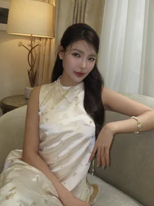 Thúy Diễm: The Vietnamese Beauty with Timeless 'Reverse Aging' Elegance - image 7
