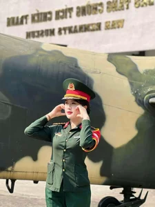 Stunning Vietnamese Female Soldier Captivates Audience During the April 30th Military Parade - image 1