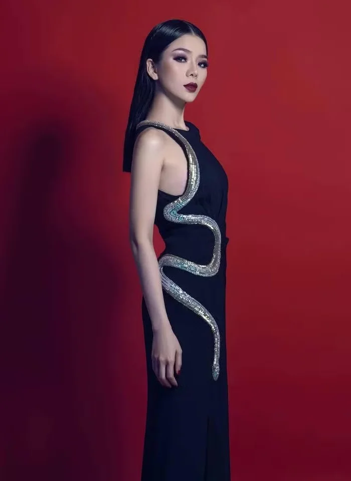 The Reality Behind Vietnamese Stars Facing Online Drug Test Demands