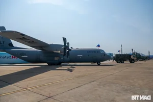 Global Defense Giants: USA, Russia, and International Powers Showcase Cutting-Edge Weaponry in Vietnam - image 3