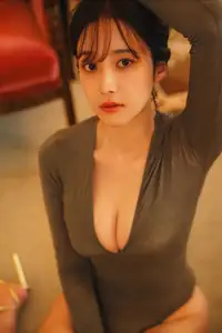 Ami Yamazaki FRIDAY Monthly Girl 048 Part02: Captivating Reflections & Natural Allure - image 7