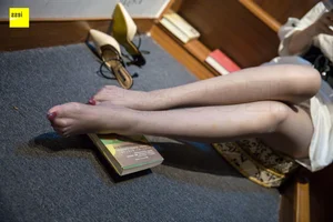 IESS Sixiangjia 278: Zizi’s Elegant Reading Session - A Masterclass in Sophisticated Fashion Photography - image 25