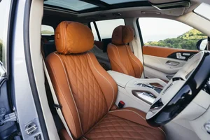 2027 Mercedes-Maybach GLS 680: V8 Power and Advanced Anti-Roll Technology - image 17
