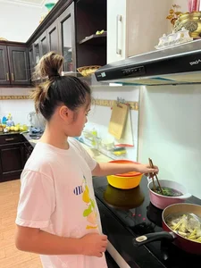 Comedian Thuy Nga Sparks Controversy with Bold Social Media Photos and Strong Response to Critics - image 8
