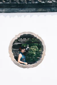 YiTuYu Art Language Vol.10614 Featuring Elegant Portraits of Yi Ming - image 3