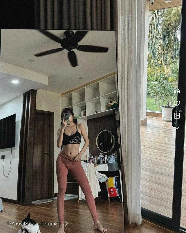 Hot Girl Tram Anh Showcases Toned Abs in Athletic Wear