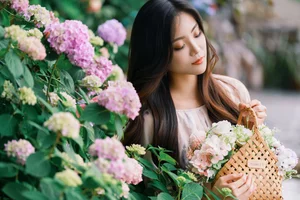YiTuYu Art Language Vol.10123 Featuring Model Ya - image 12