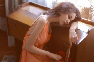 YiTuYu Art Language Vol.7400 Featuring Peng Xiao Ya Ya: A Masterpiece of Contemporary Portraiture - image 7