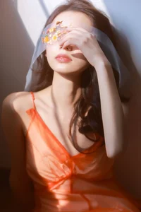 YiTuYu Art Language Vol.7400 Featuring Peng Xiao Ya Ya: A Masterpiece of Contemporary Portraiture - image 28
