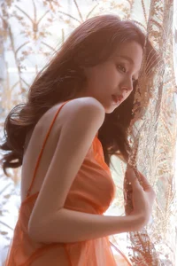 YiTuYu Art Language Vol.7400 Featuring Peng Xiao Ya Ya: A Masterpiece of Contemporary Portraiture - image 27
