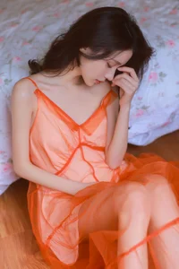 YiTuYu Art Language Vol.7400 Featuring Peng Xiao Ya Ya: A Masterpiece of Contemporary Portraiture - image 9