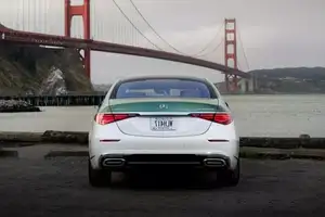Discover the Ultra-Exclusive Mercedes-Maybach S680 Emerald Isle: Only 25 Units, California Coast Debut - image 1