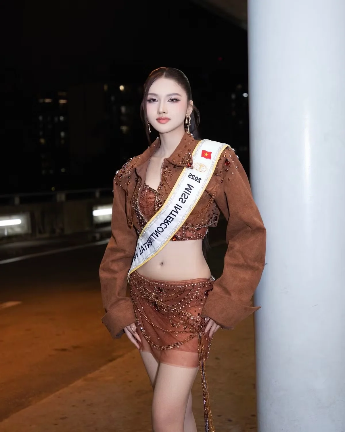 Will Do Cam Ly Claim the Crown at Miss Cosmo 2026?