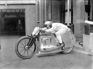 Retro Innovation: Discovering the Weirdest and Most Unusual Inventions from the Past - image 6
