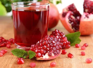 Natural Secrets to Prevent Premature Gray Hair with Vibrant Berries - image 3