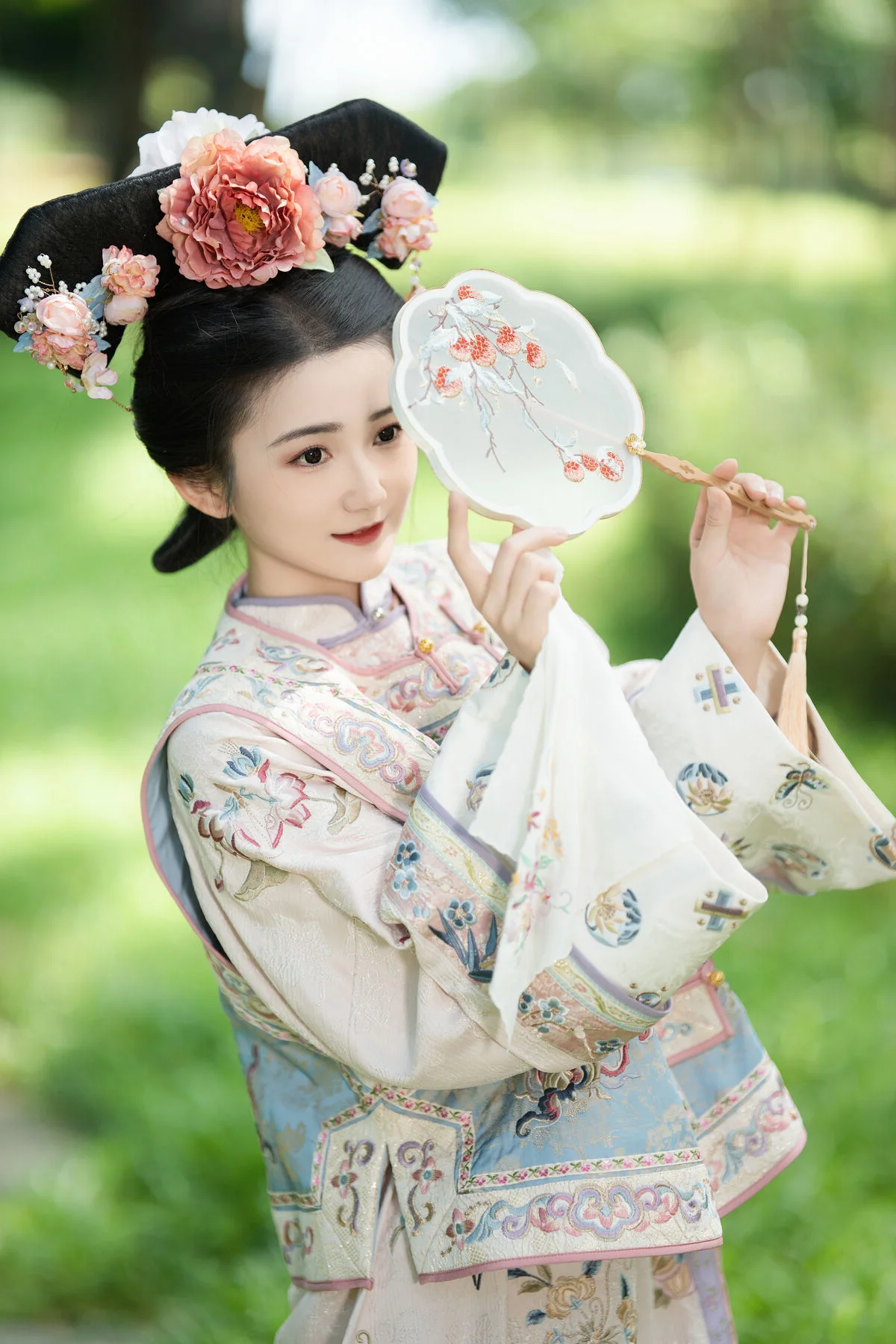YiTuYu Art Language Vol.8030: The Graceful Artistry of Dan Gao De Dan Dan