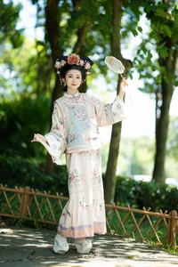 YiTuYu Art Language Vol.8030: The Graceful Artistry of Dan Gao De Dan Dan - image 4