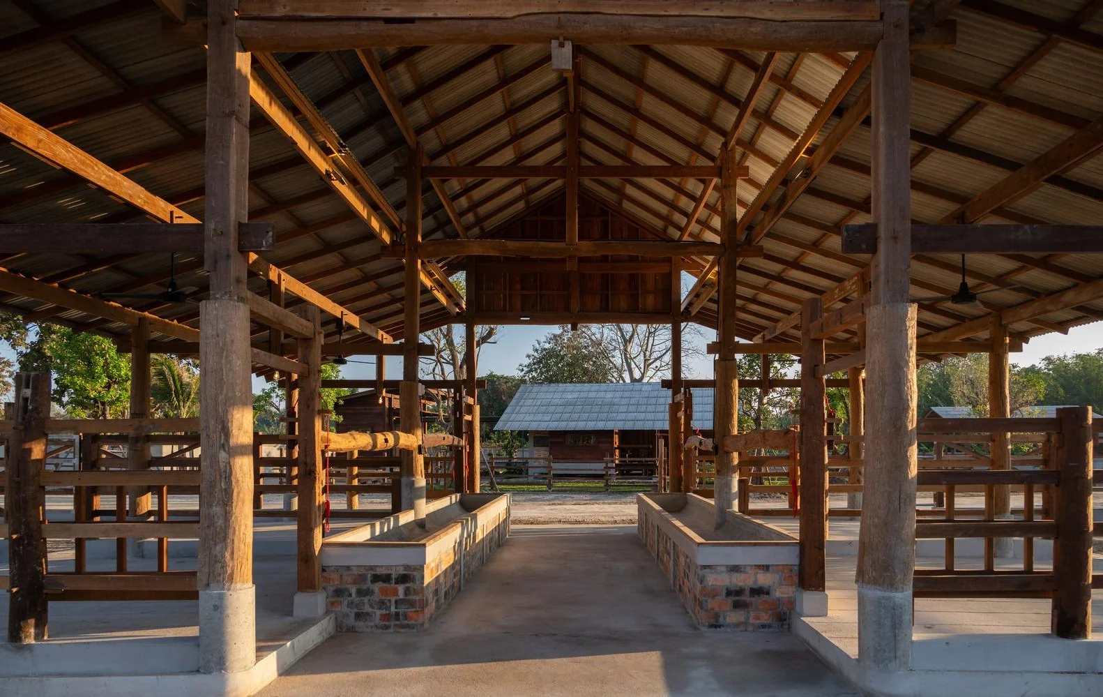 Stunning Open-Concept Wooden House Design in Thailand