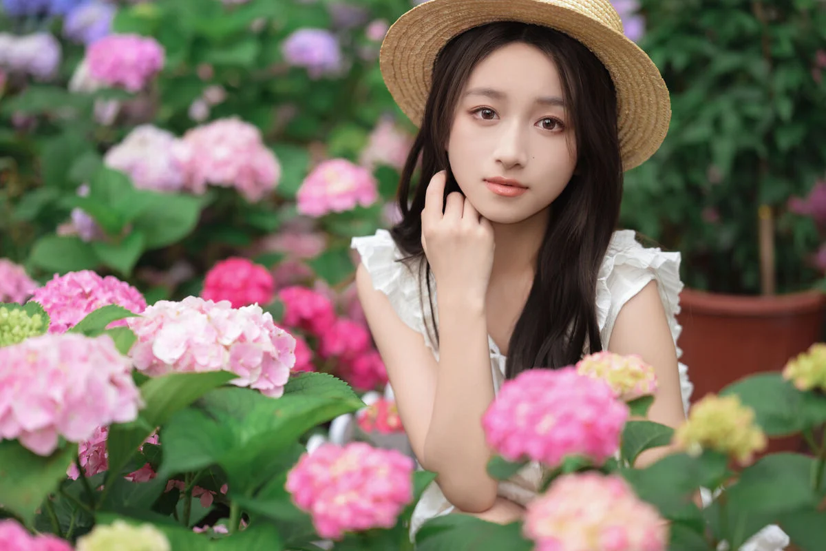 YiTuYu Art Language Vol.7203: Yu Er Artistic Portrait Series