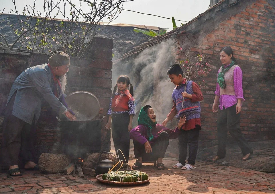 Celebrating Vietnamese Tet: A Guide to the Traditions, Colors, and Cultural Identity of the Lunar New Year in Vietnam
